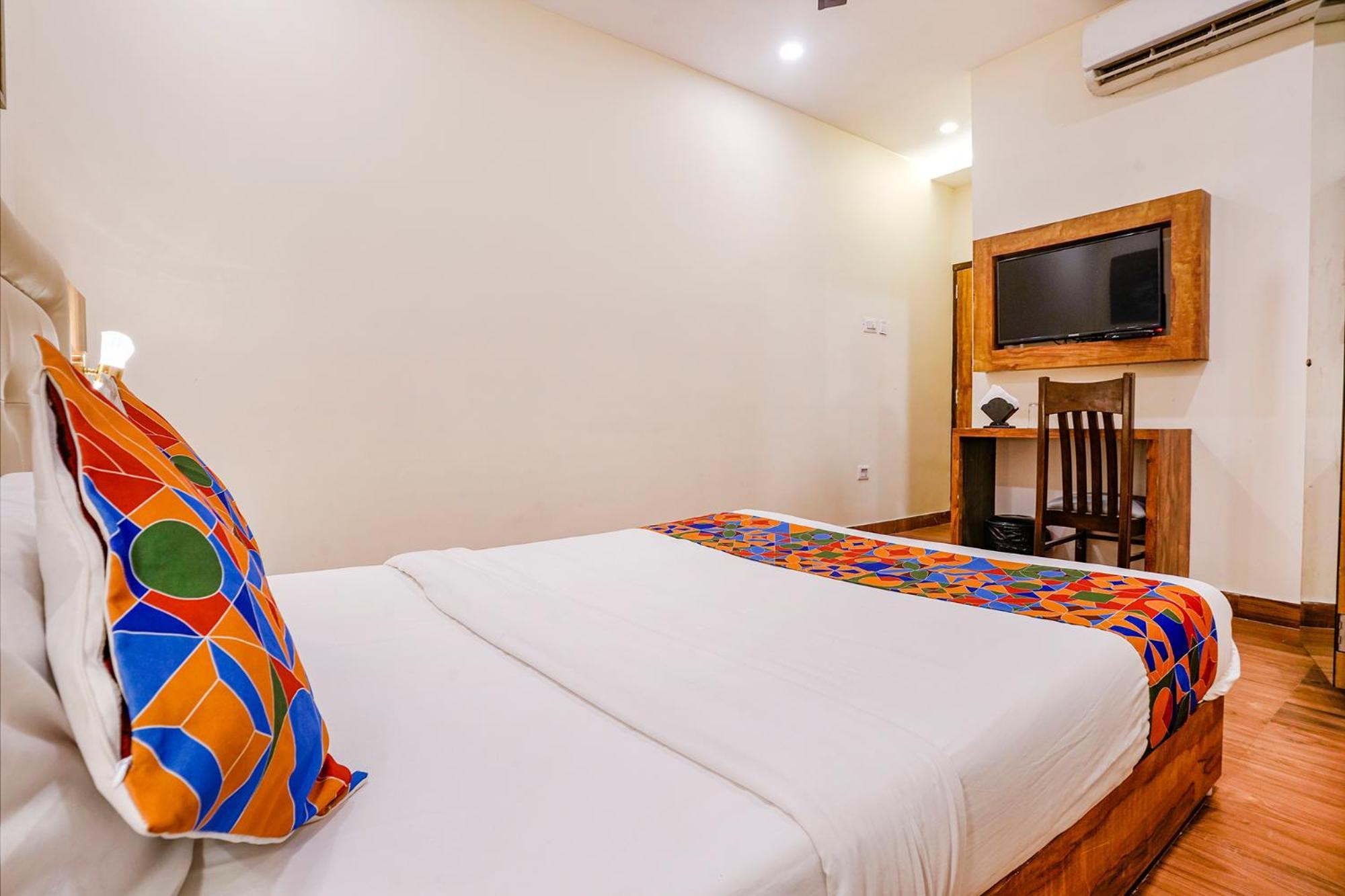Fabhotel Grand Prime Nr Nesco Hotel Bombaj Zewnętrze zdjęcie