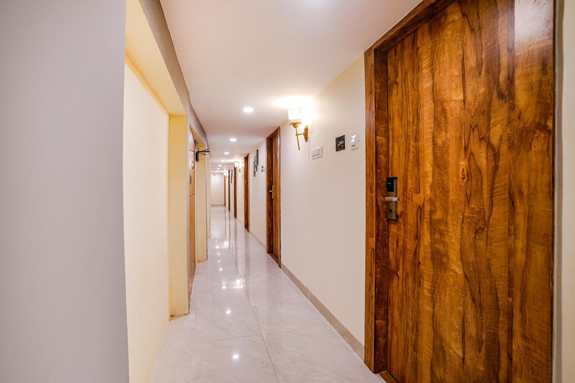 Fabhotel Grand Prime Nr Nesco Hotel Bombaj Zewnętrze zdjęcie